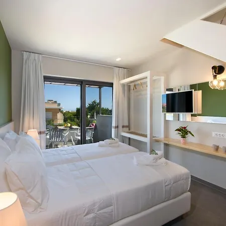 Eleanthi Modern Living Apartment Galatas  Room photo